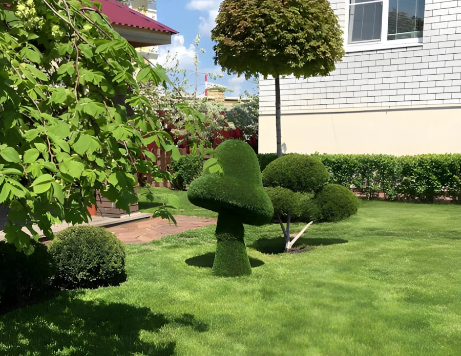 Топіар скульптура гриб