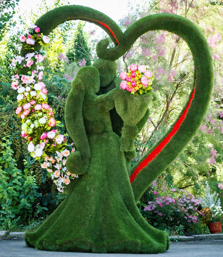 Топіар зі штучної трави “Закохані”